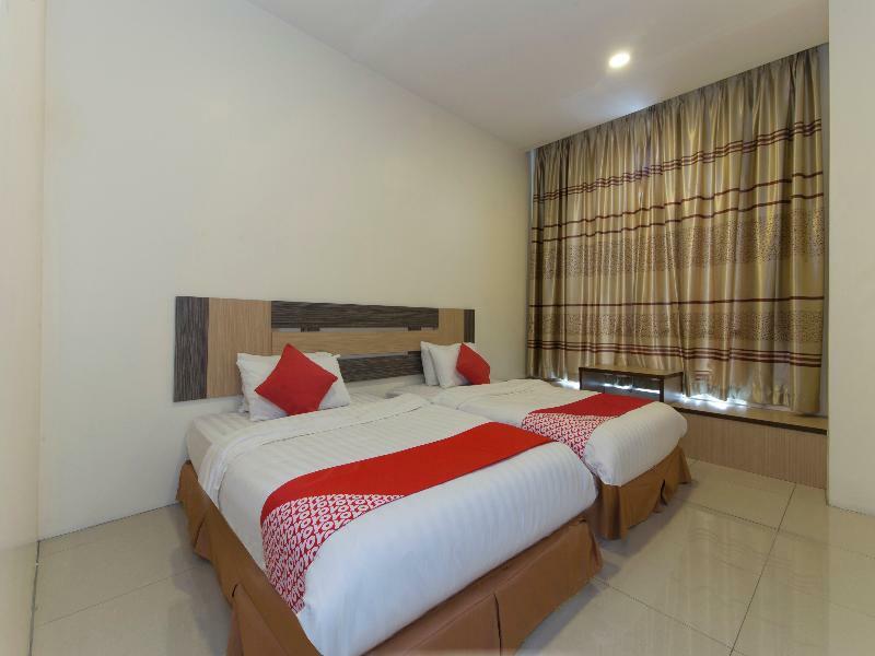 Oyo 776 Fame Hotel Seremban Exterior photo